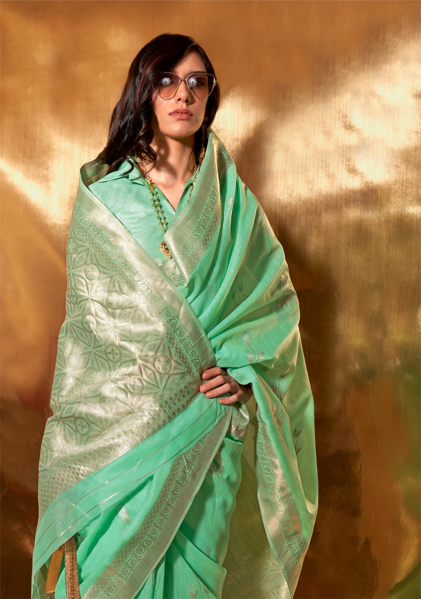 Pastel Green Pure Handloom Linen Weaving Sarees