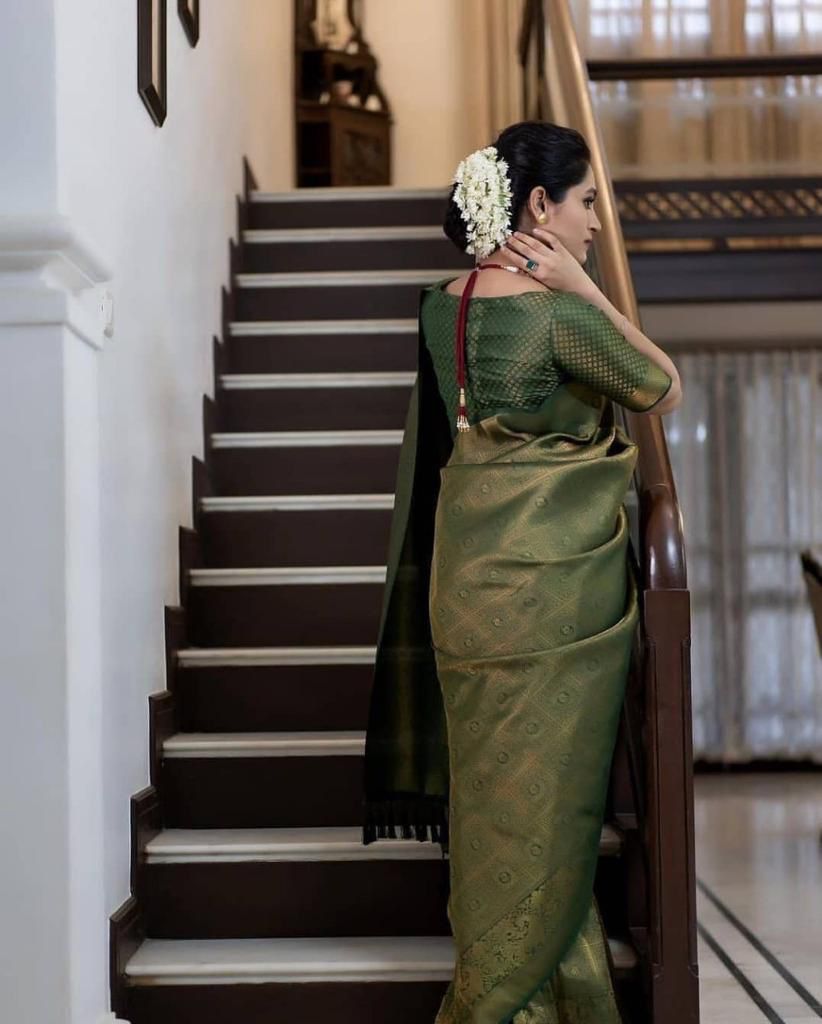 Green & Gold Soft Lichi Silk Saree