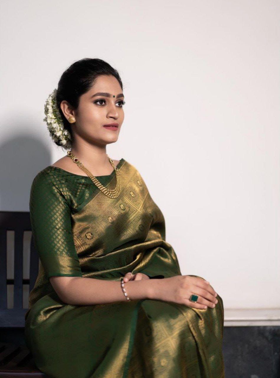 Green & Gold Soft Lichi Silk Saree