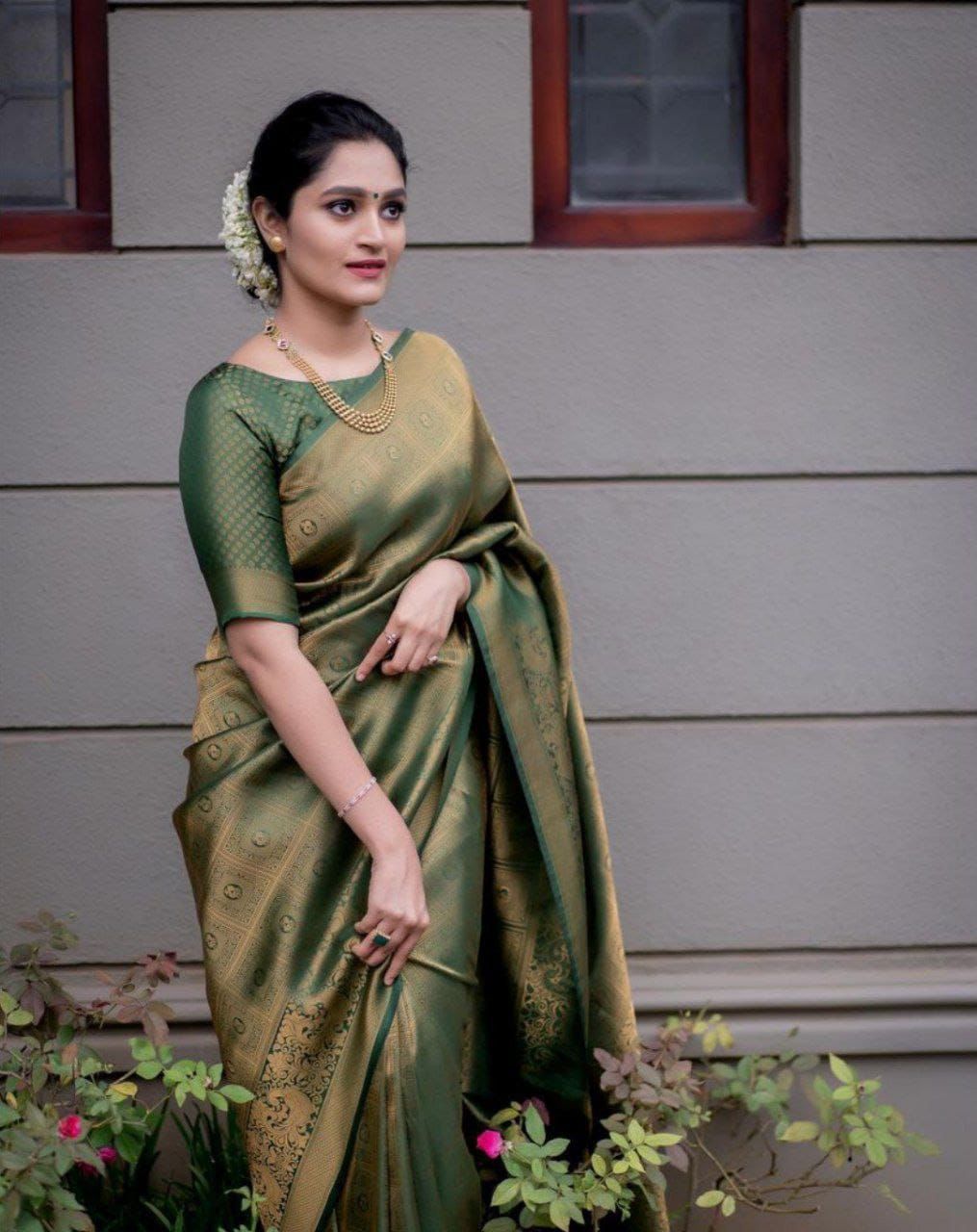 Green & Gold Soft Lichi Silk Saree