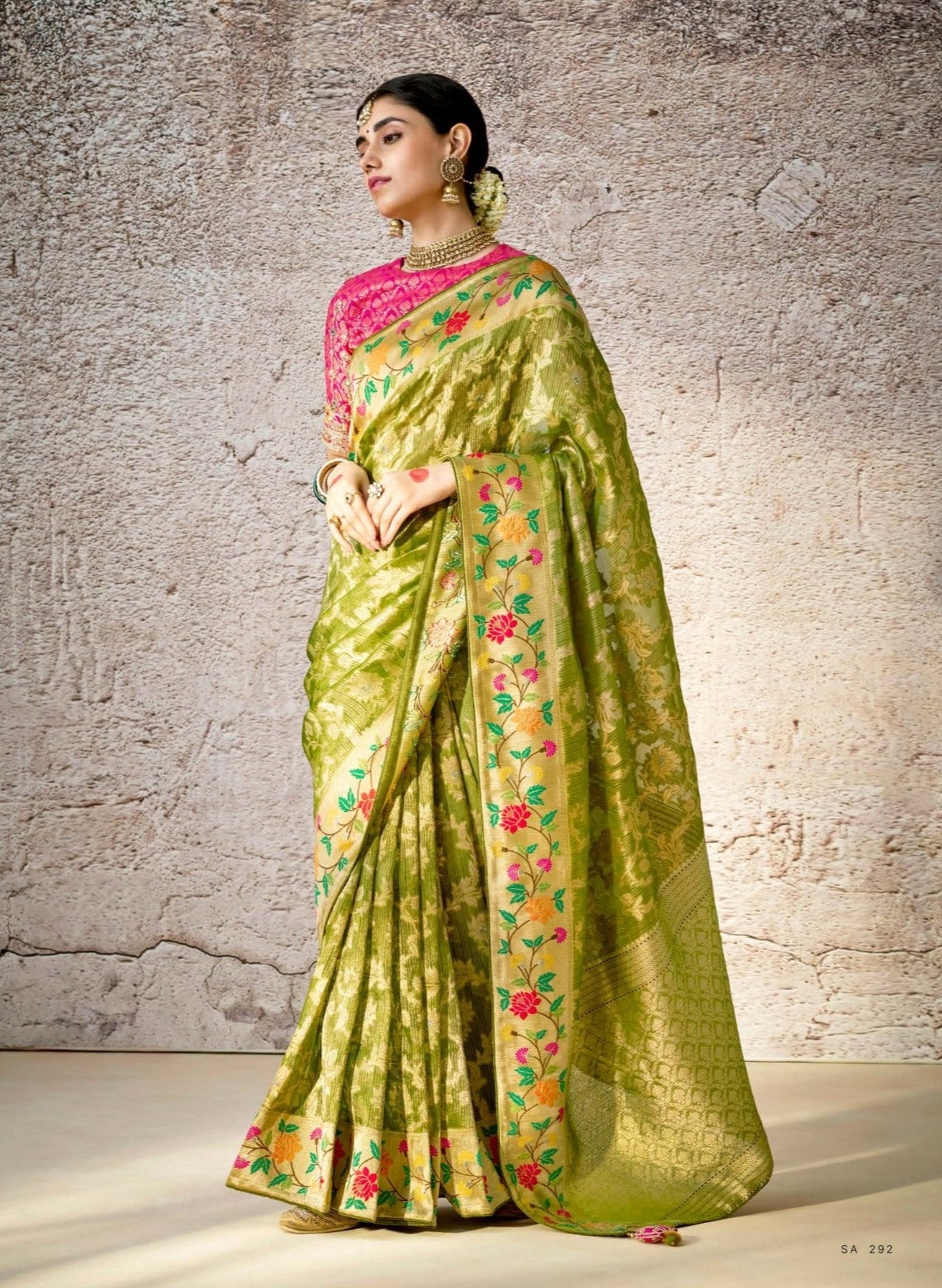 Green Kora Banarasi Saree With Delicate Floral Patterns