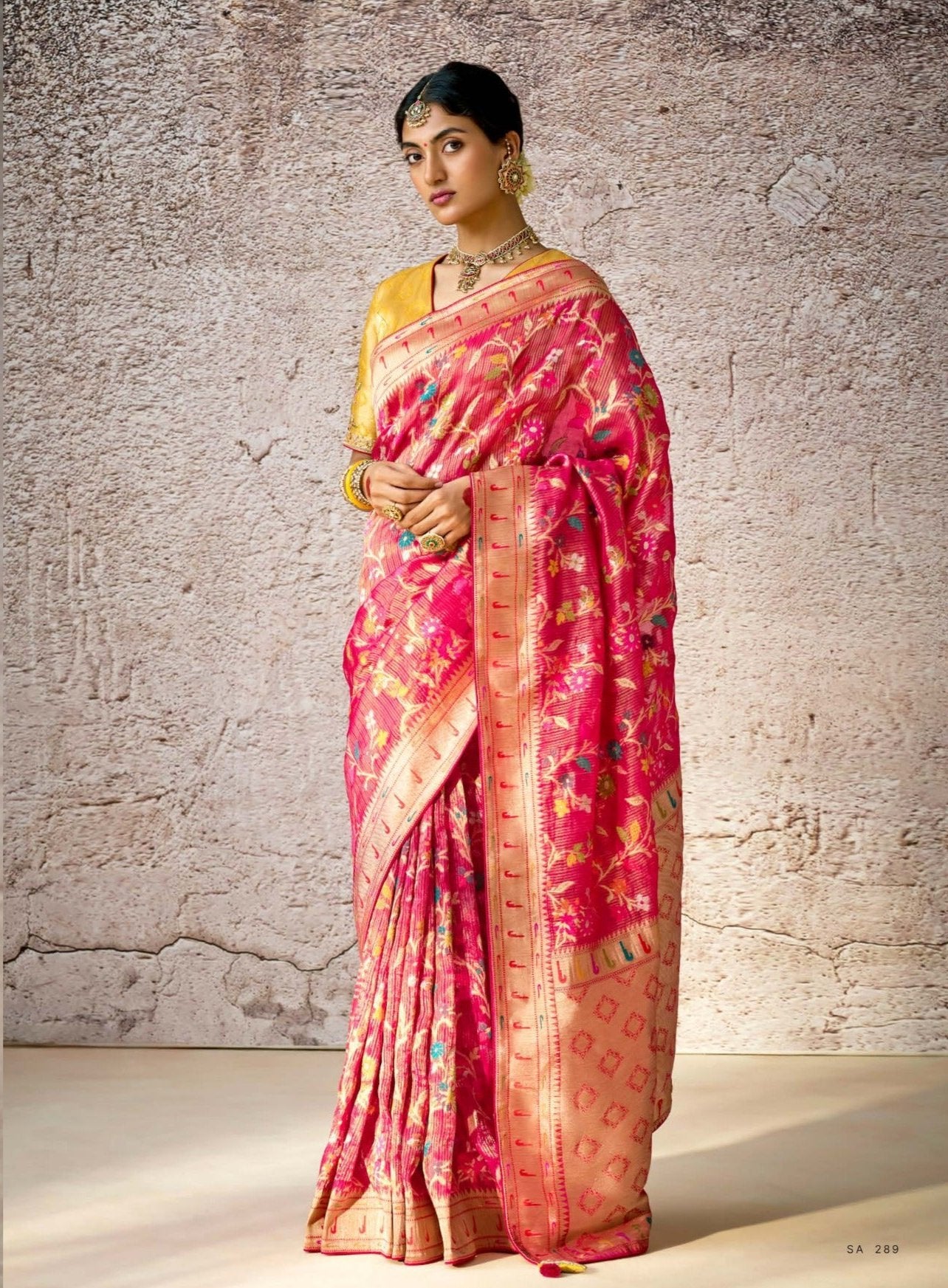 Red Kora Banarasi Saree With Delicate Floral Patterns